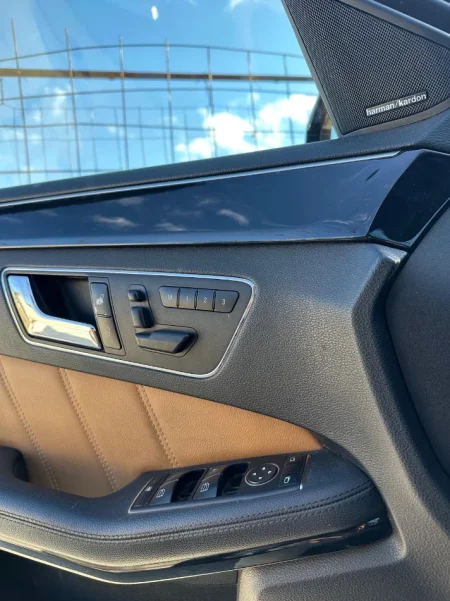 Shqiperi, shitet makine Mercedez-Benz Benzin+Gaz, e zeze automatik Kondicioner 200 km 5.000 €