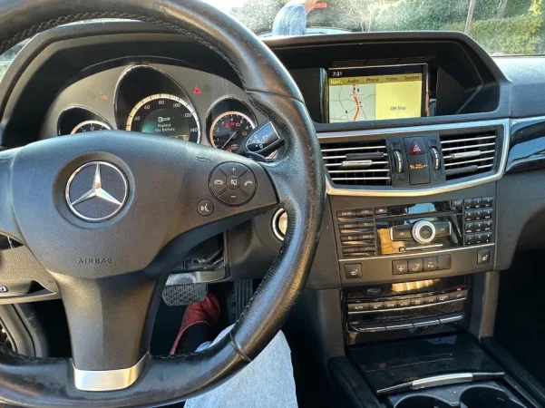 Shqiperi, shitet makine Mercedez-Benz Benzin+Gaz, e zeze automatik Kondicioner 200 km 5.000 €