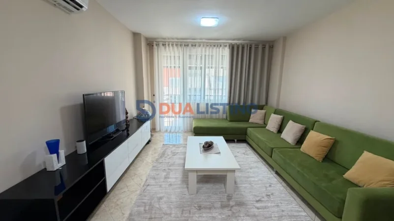 Tirane, jepet me qera apartament 2+1+Aneks+Ballkon Kati 9, 90 m² 750 € (rruga e kavajes , 21 dhjetori)