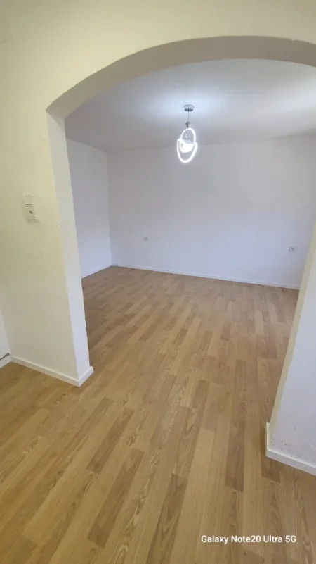 Kavaje, shitet apartament 1+1 Kati 2, 48.000 € (Shetitorja Kavaljon)
