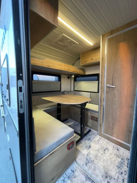 Tirane, shes Karavan/Rulot/Kamper i 2025 –Full Package 2.7m i gjate , 9.000 €