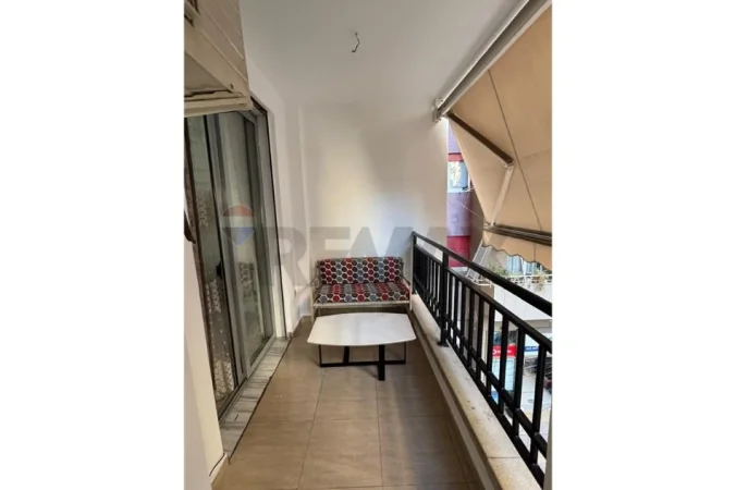 Tirane, shitet apartament 3+1 Kati 3, 112 m² 185.000 € (Astir, Prane Kafe Harli)
