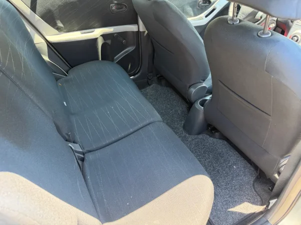 TOYOTA YARIS 1.4 NAFTE 👉 Model 2007 👈 kambio AUTOMATIKE 4.650 Lek