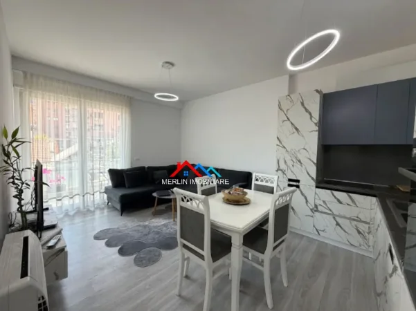 Tirane, jepet me qera apartament 1+1+Ballkon Kati 2, 65 m² 850 € (RRUGA E DIBRES)