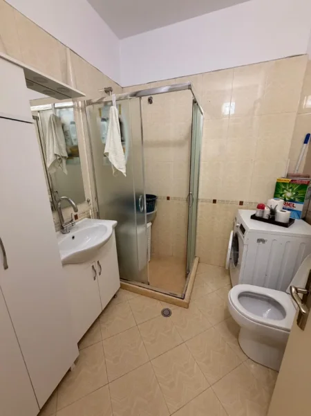 Tirane, jepet me qera apartament 1+1 Kati 3, 60 m² 45,000 leke (Astir)
