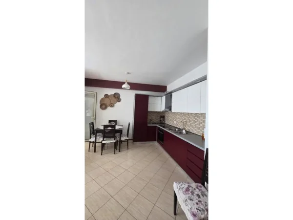 Tirane, jepet me qera apartament 2+1 Kati 4, 106 m² 780 € (Komuna e Parisit Metropol143816)
