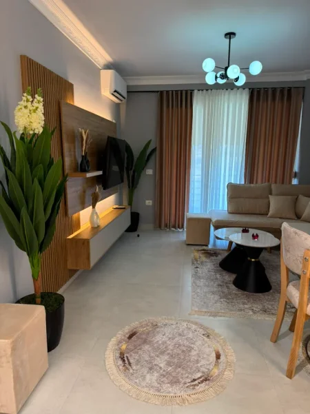 Tirane, jepet me qera apartament 1+1+Ballkon Kati 4, 60 m² 420 € (Kompleksi Tom Doshi Shkoze)