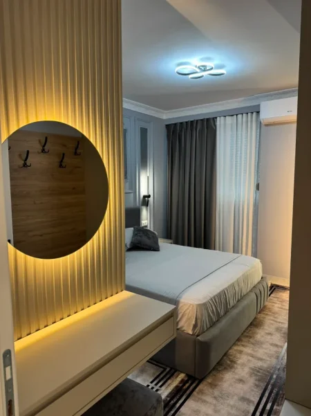 Tirane, jepet me qera apartament 1+1+Ballkon Kati 4, 60 m² 420 € (Kompleksi Tom Doshi Shkoze)