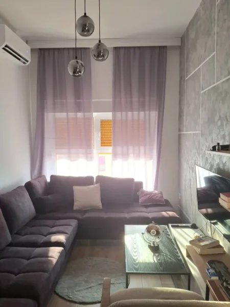 Me Qera: 📍 Kompleksi  Mangalem  - Ali Demi (1+1) - 50m2 | 100% i ri, Hera parë me Qira |  44.000 Lekë/Muaj 🔥🔥