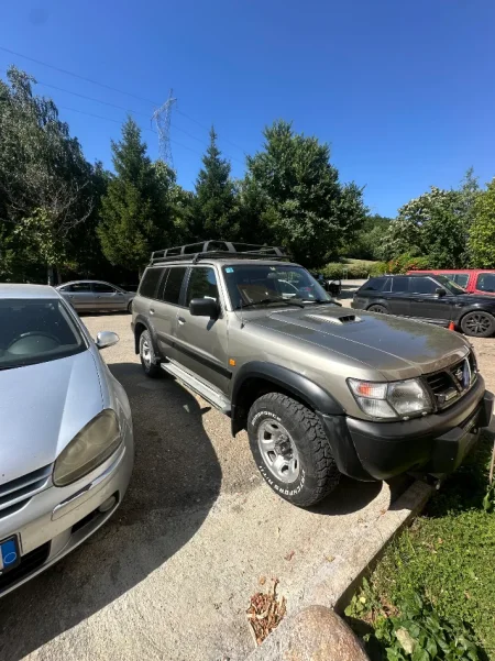 Tropoje, shes makine Nissan Patrol Nafte, gri metalizato manuale Kondicioner 290.000 km