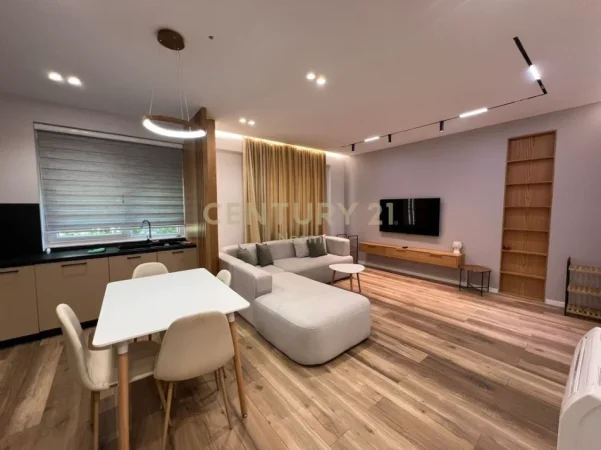 Tirane, jepet me qera apartament 1+1 , 63 m² 650 € 