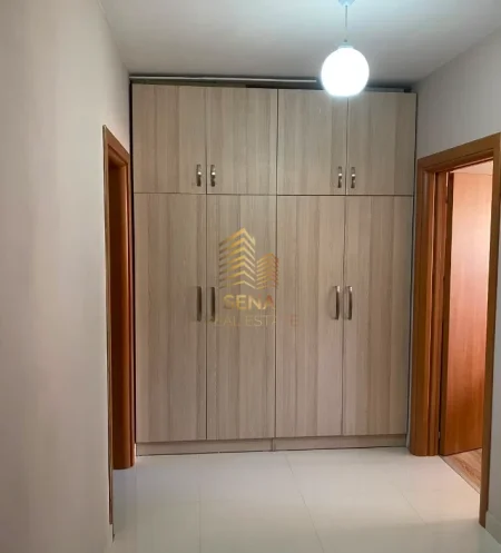 Tirane, jepet me qera apartament 1+1 Kati 1, 60 m² 450 € (Ali Demi)