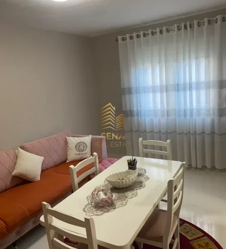 Tirane, jepet me qera apartament 1+1 Kati 1, 60 m² 450 € (Ali Demi)