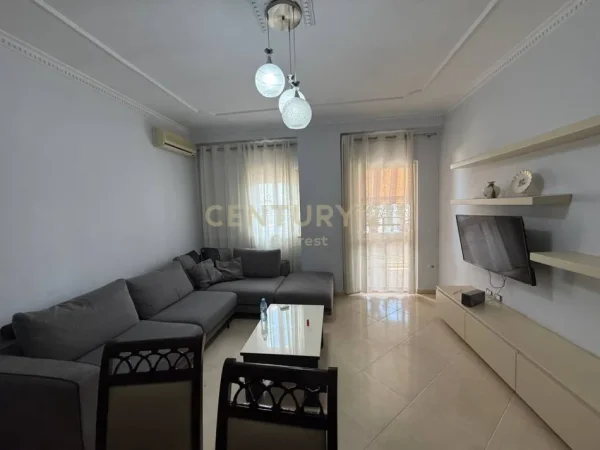 Tirane, jepet me qera apartament 2+1 Kati 7, 77 m² 550 € (5 Maji everest143883)