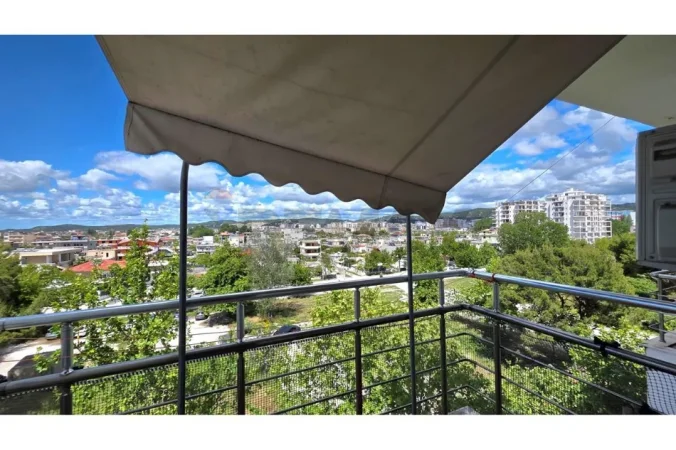 Vlore - Lungomare, shitet apartament 1+1+Ballkon Kati 4, 60 m² 135.000 € (Rruga Sazani,plazh i vjeter, Vlore)