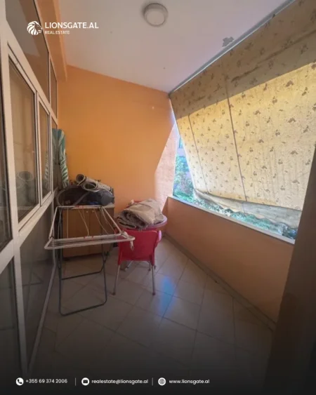 Tirane, jepet me qera apartament 2+1+Ballkon Kati 3, 110 m² 650 € 