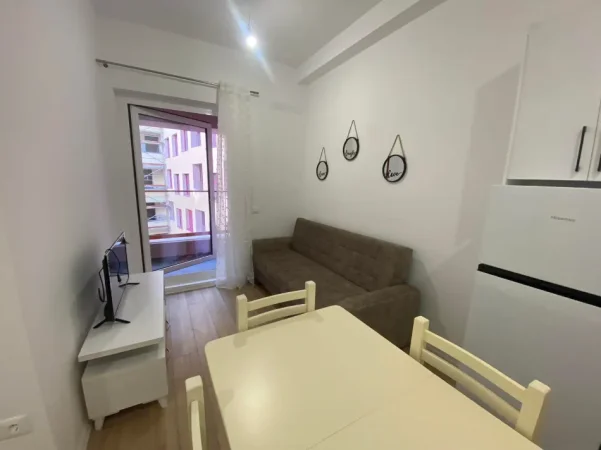 Tirane, jepet me qera apartament 1+1+Ballkon Kati 6, 45 m² 420 € (Pasho Hysa, Mangalem)