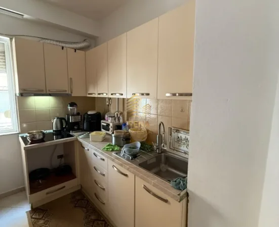 Tirane, shitet apartament 1+1+Ballkon Kati 2, 57 m² 115.000 € (Porcelan)