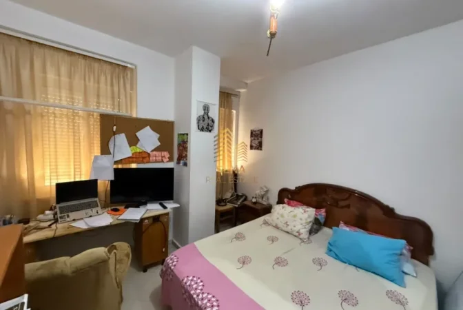 Tirane, shitet apartament 1+1+Ballkon Kati 2, 57 m² 115.000 € (Porcelan)