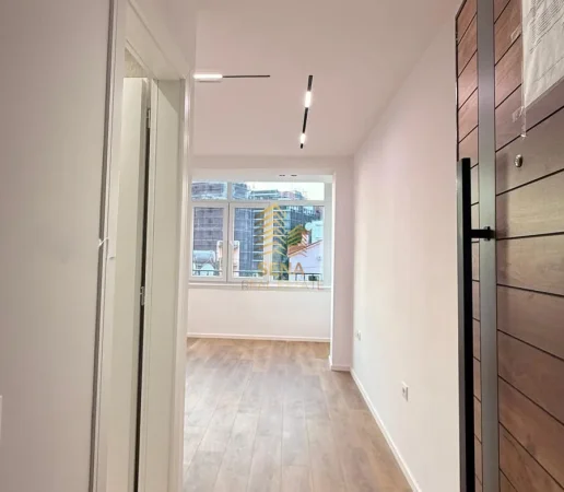 Tirane, shitet garsonier 1+1 Kati 4, 30 m² 115.000 € (21 Dhjetori)
