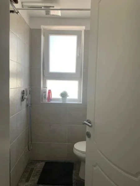 Pogradec, jepet me qera apartament 1+1+A+BLK Kati 6, 50 m² 35 Euro