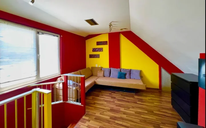 Tirane, shitet apartament duplex 4+1 Kati 2, 237 m² 280.000 € 