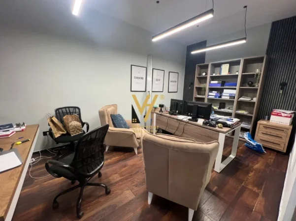 Tirane, jepet me qera ambjent biznesi Kati 0, 50 m² 520 € (BULEVARDI ZOGU I PARE)