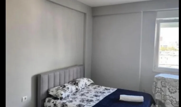 Tirane, jepet me qera apartament 2+1 Kati 7, 650 €
