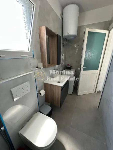 Tirane, jepet me qera apartament 1+1 Kati 1, 75 m² 500 € (Qendra Shëndetësore Qytet Studenti)