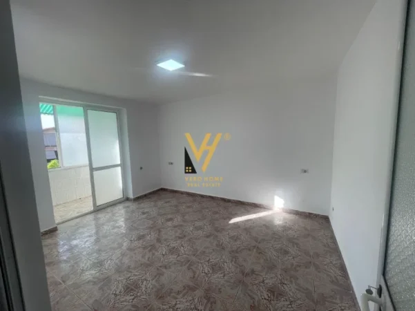 Tirane, jepet me qera zyre Kati 3, 75 m² 520 € (FERIT XHAJKO)