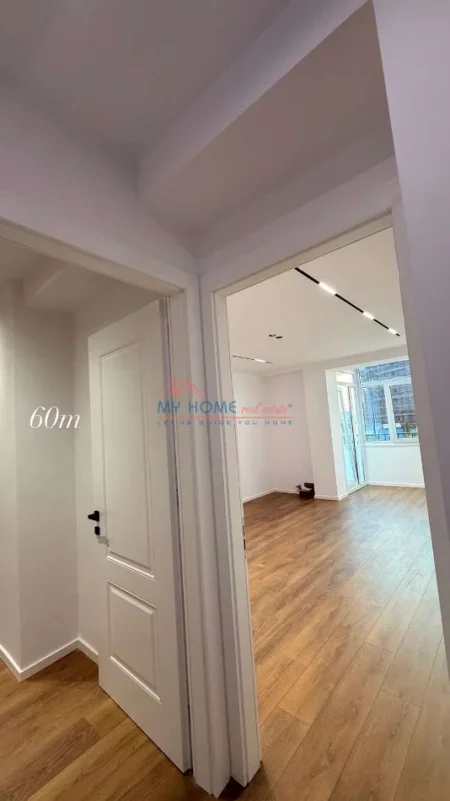 Tirane, shitet apartament 1+1+Ballkon Kati 4, 60 m² 155.000 € (Rruga Frosina Plaku)