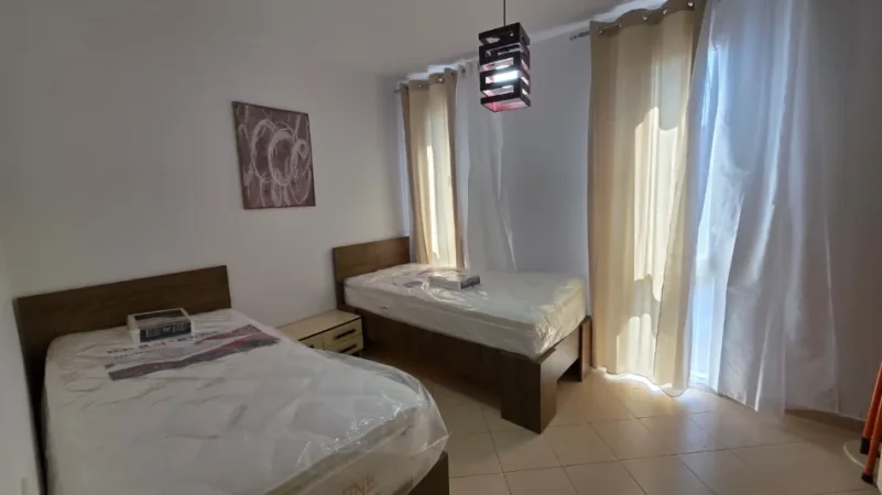 Tirane, jepet me qera apartament 1+1 Kati 3, 65 m² Komuna e Parisit (Ibrahim Dervishi)