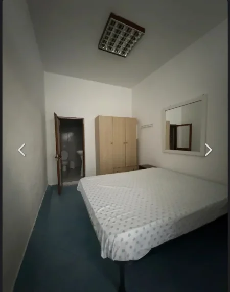 Jepet me qera apartament 1+1 Kati 0, 40 m² 250 € (Rruga peti)