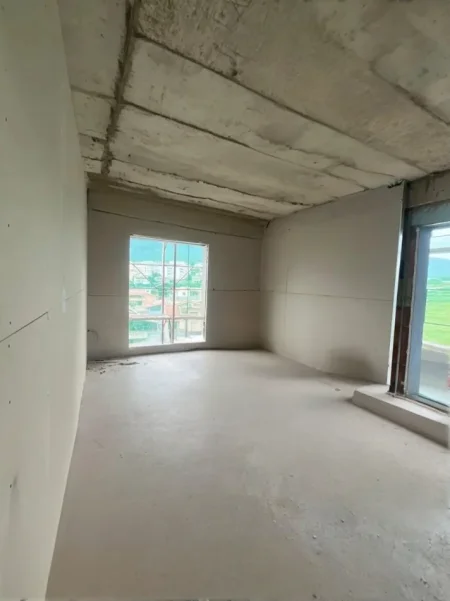 Tirane, shitet apartament 2+1+Ballkon Kati 6, 108 m² 172.800 € (Kopleksi Bengas)