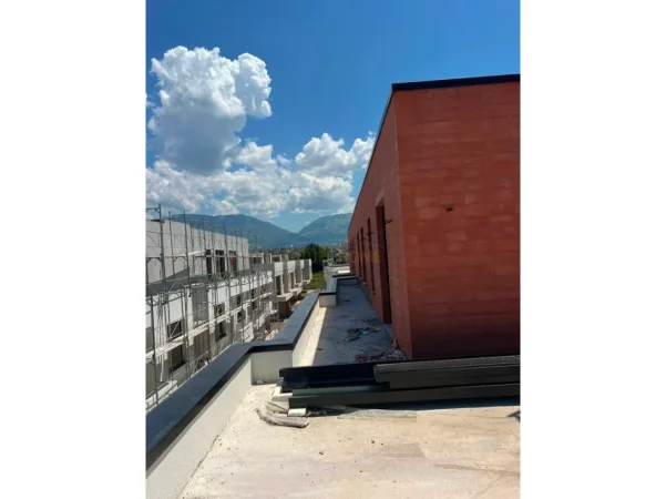 Tirane, shitet Vile 2 Katshe Kati 2, 425 m² 484000€ (Mjull- Bathore)
