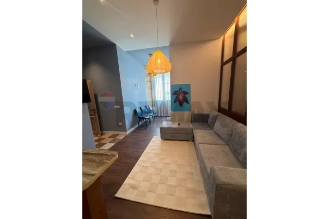 Tirane, jepet me qera apartament 1+1 Kati 10, 65 m² 700 € (9 Katëshet, Tiranë)