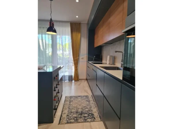Tirane, shitet apartament 2+1 Kati 0, 98 m² 390.000 € (GJIRI I LALZIT)