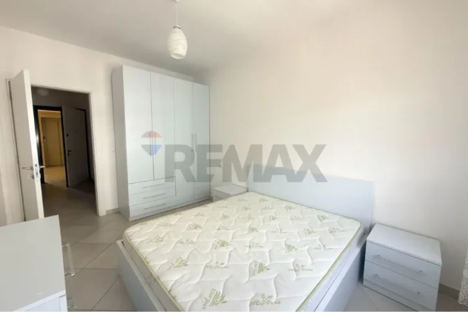 Tirane, jepet me qera apartament 1+1+Ballkon Kati 5, 70 m² 530 € (Rruga Don Bosko)