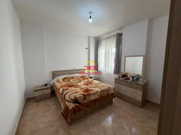 Vlore, shitet apartament 2+1+Ballkon Kati 5, 97 m² 167.000 € (Rruga Gjergj Arianiti)