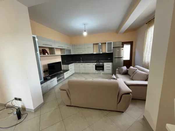 Tirane, jepet me qera apartament 2+1 Kati 1, 75 m² 500 € (KODRA E PRIFTIT)