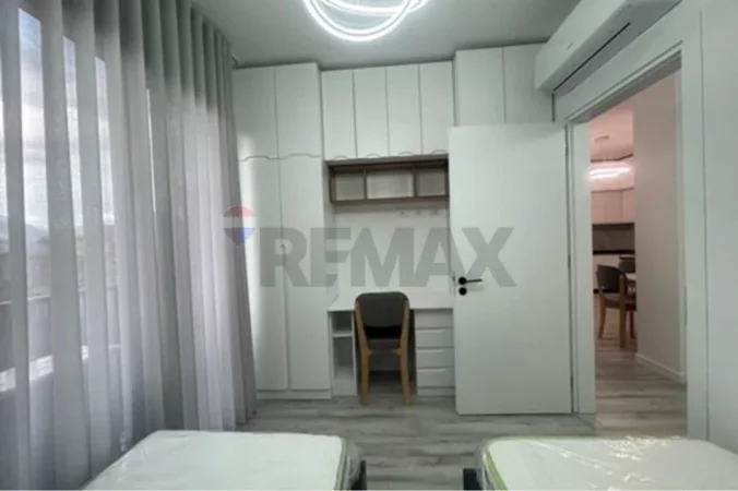 Tirane, jepet me qera apartament 2+1+Ballkon Kati 6, 110 m² 850 € (Rruga Don Bosko)