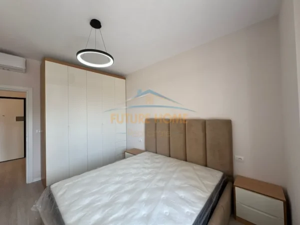 Tirane, jepet me qera apartament 1+1 Kati 9, 82 m² 800 € (ZOGU I ZI)