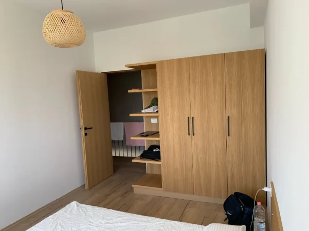 Tirane, jepet me qera apartament+verande | Penthouse 2+1 Kati 3, 180 m² 1.200 € (KODRA E DIELLIT)