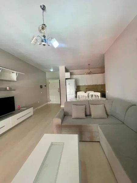 Tirane, jepet me qera apartament 1+1+Ballkon , 77 m² 700 € (Kompleksi Delijorgji)