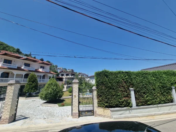 Tirane, shitet apartament Vile 3 Katshe Kati 3, 1.000 m² 950.000 € (Selite)