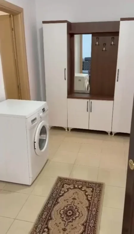 Tirane, jepet me qera apartament 1+1 Kati 2, 65 m² 400 € (Shkolla e Bashkuar)
