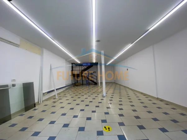 Tirane, jepet me qera ambjent biznesi Kati 0, 134 m² 1.600 € (Myslym Shyr)