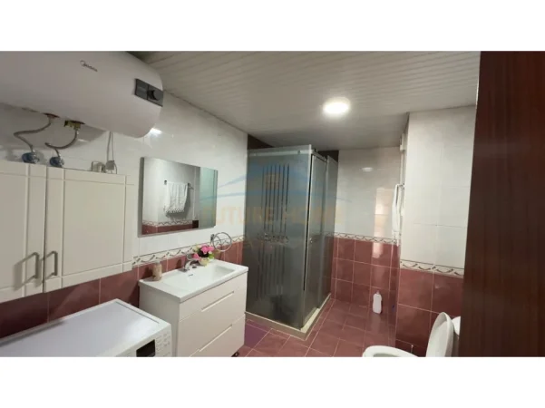 Tirane, jepet me qera apartament 2+1 Kati 9, 119 m² 800 € (RRUGA E ELBASANIT)