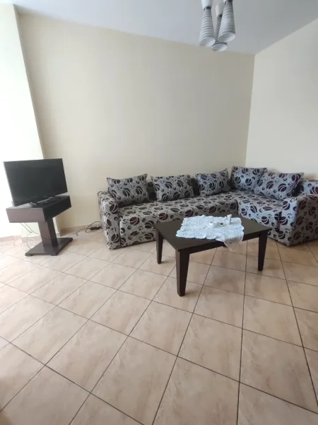 Sarande, jepet me qera apartament 1+1 Kati 3, 75 m² 60 € (Sarande)