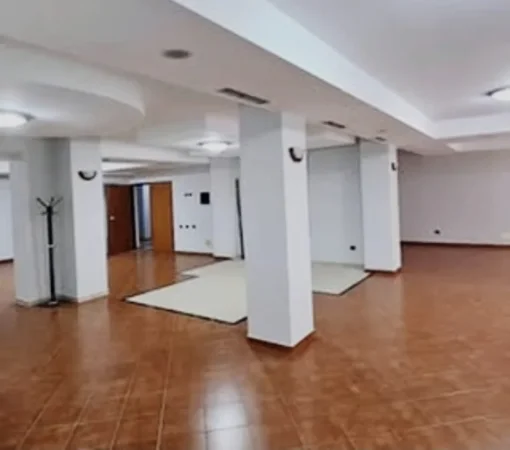 Jap me qera ambjent biznesi Kati 2, 160 m² 700 €